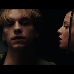 Nina Chuba feat. makko – Fucked Up